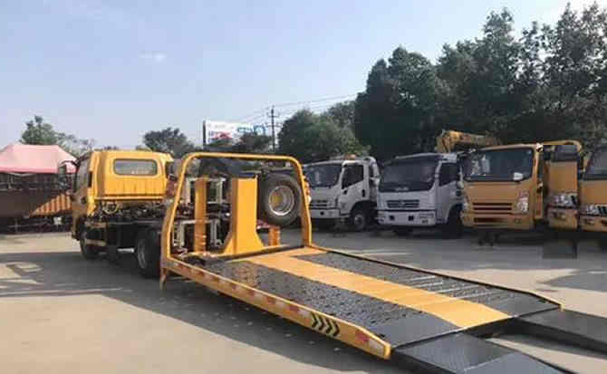 江阴汽车中途维修案例